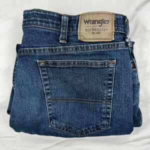 Wrangler Authentics Men's 38x30 Classic Blue Denim Jeans Straight Fit Heavy Duty